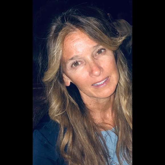 Meet your Posher, Pam - Picture 1 of 1